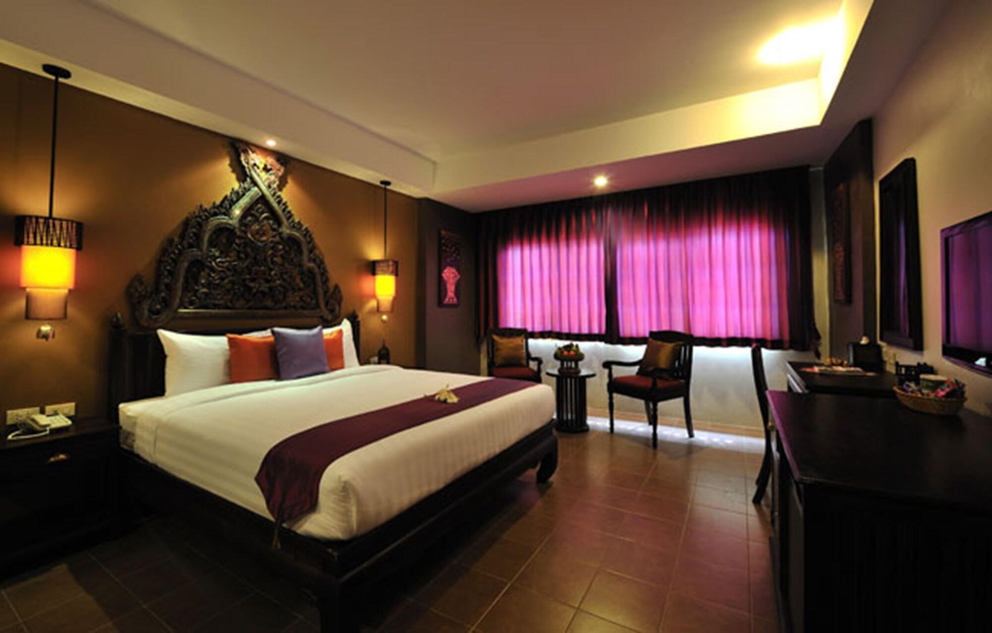 Siralanna Hotel Patong Exterior foto