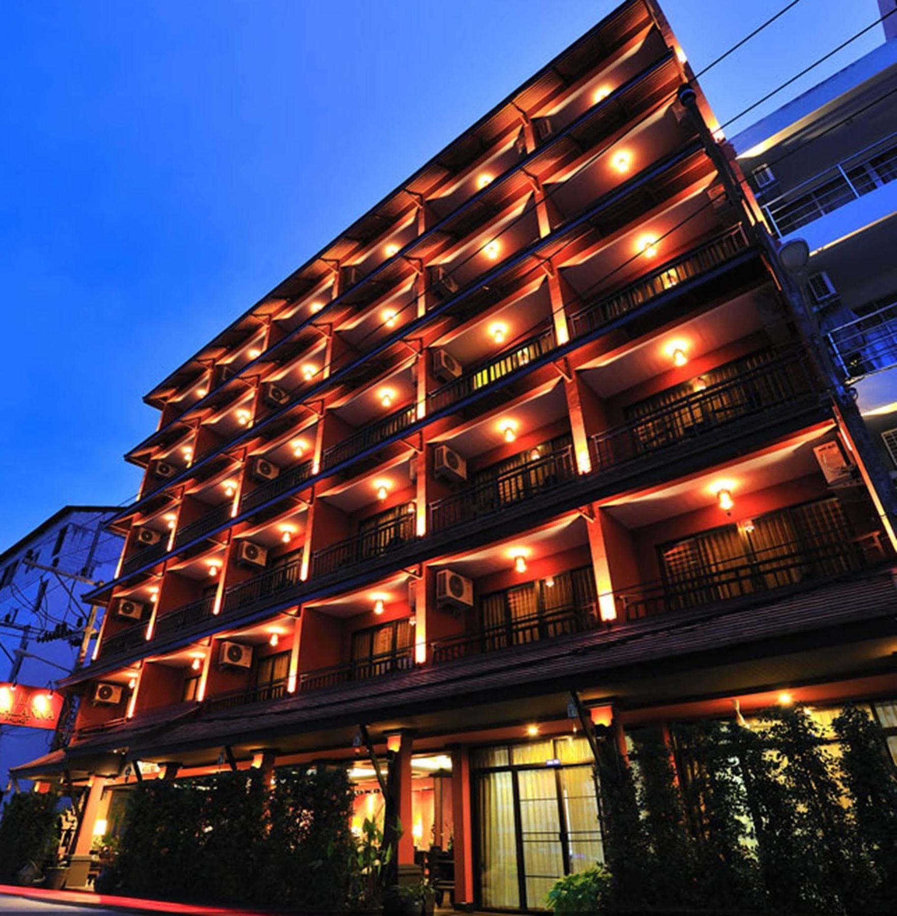 Siralanna Hotel Patong Exterior foto